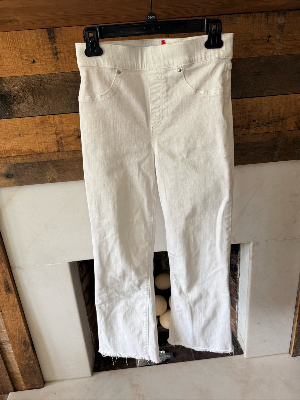 Medium Control Cropped Denim Flare In White